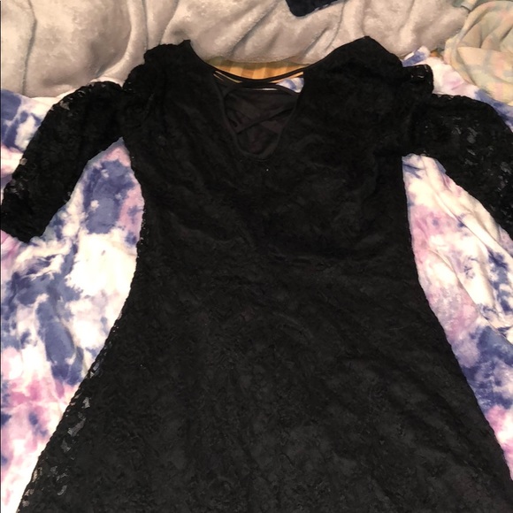 Black floral dress with open back - Picture 2 of 2
